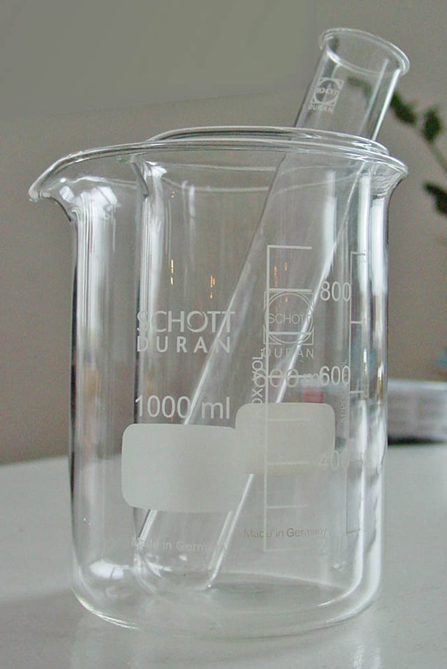 Borosilicate glassware. Displayed are two beakers and a test tube.