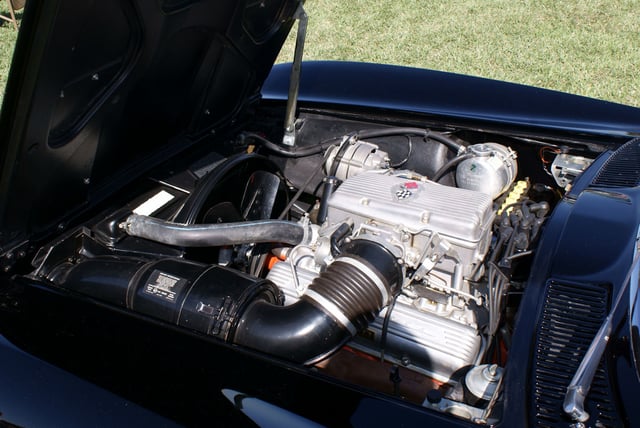 327 cu in (5.4 L) engine installed in a 1963 Corvette
