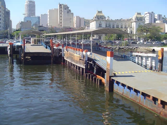 Arariboia ferry station in Niterói.