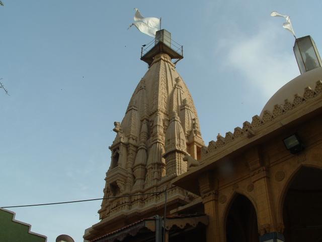 The Swaminarayan Temple is the largest Hindu temple in Karachi.