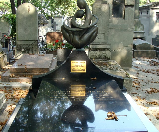 Grave of Tcherina at the Montmartre Cemetery