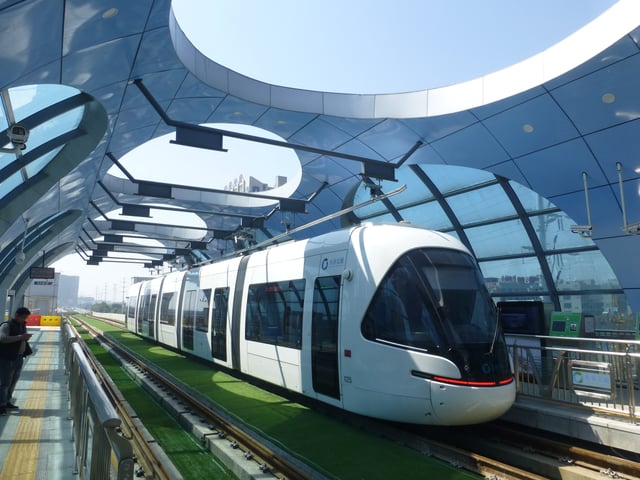 A tram in University Science Park Station
