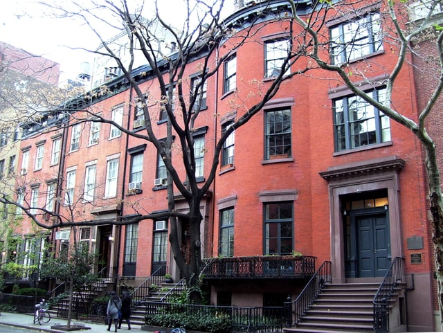 Row of townhouses on 17–23 West 16th Street