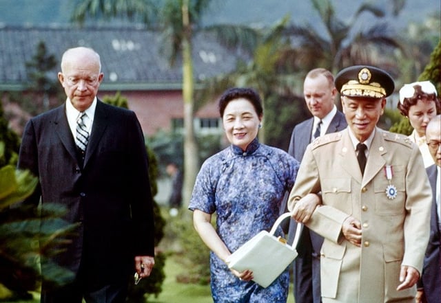 Generalissimo and president Chiang with U.S. President Dwight D. Eisenhower in June 1960.