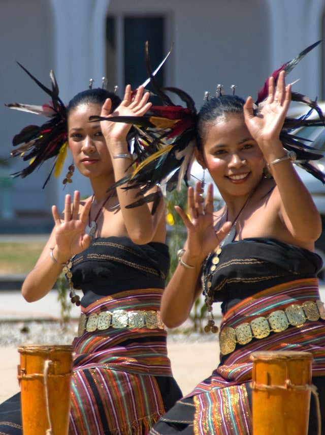 Traditional Timorese dancers