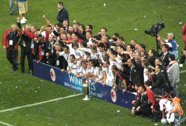 Milan celebrates winning the Champions League of season 2006–07