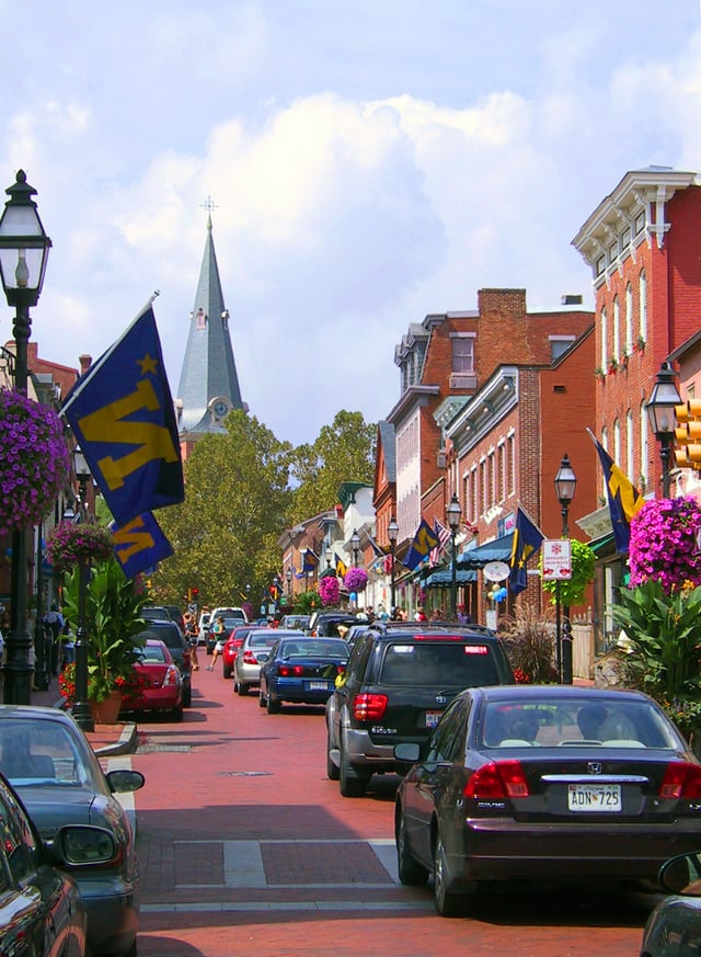 Downtown Annapolis's Main Street in September 2004