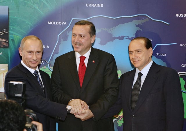 Erdoğan, Vladimir Putin and Silvio Berlusconi at the opening of the Blue Stream gas pipeline in November 2005