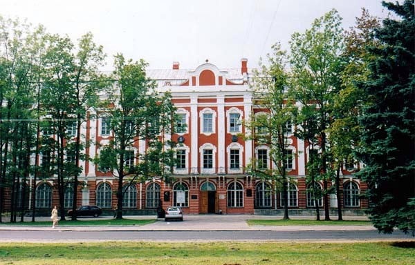 The Twelve Collegia building on Vasilievsky Island in Saint Petersburg is the university's main building and the seat of the rector and administration (the building was constructed on the orders of Peter the Great for the 12 collegia)