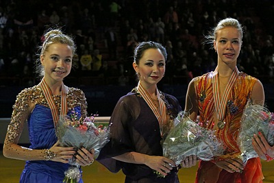 Tuktamysheva at the 2015 European Championships podium