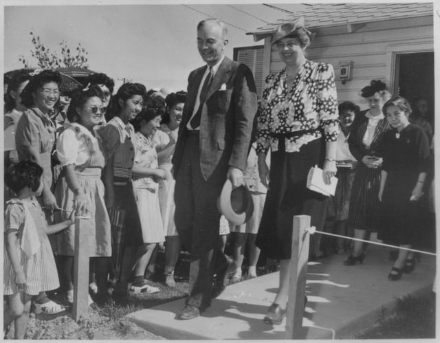 Eleanor Roosevelt at the Gila River relocation center, April 23, 1943