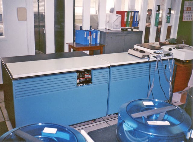 A 1990 Honeywell-Bull Entry Level Mainframe DPS 7 mainframe