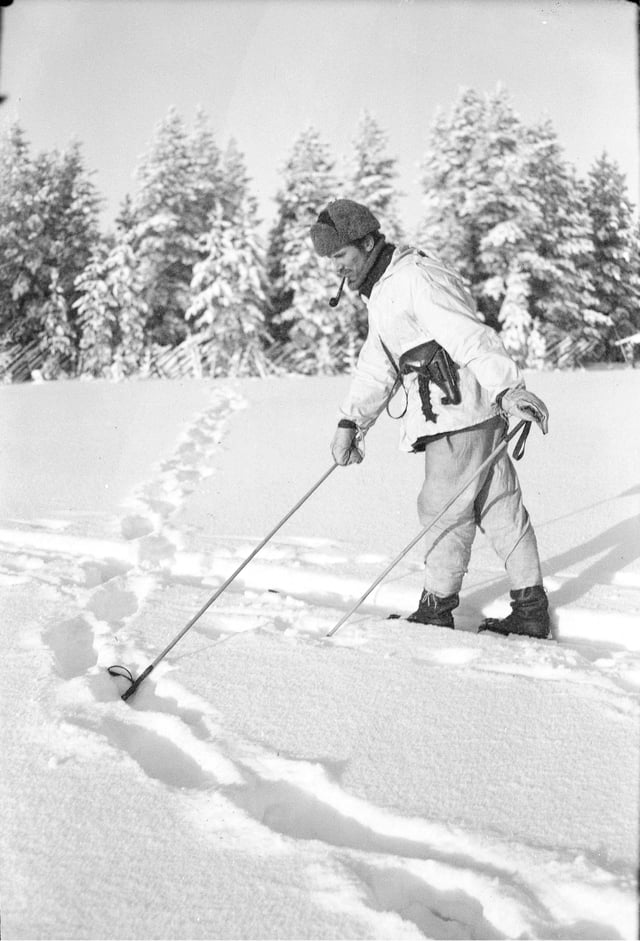 Soviet tracks at Kianta Lake, Suomussalmi during a Finnish pursuit in December 1939. Nordic combined skier Timo Murama is pictured.