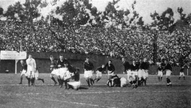 The Big Game between Stanford and California was played as rugby union from 1906 to 1914
