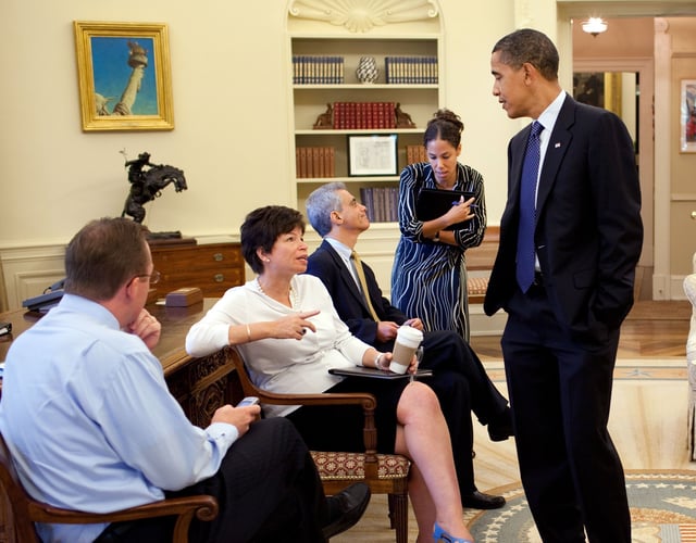 Obama speaks to Jarrett and other staff, August 2009