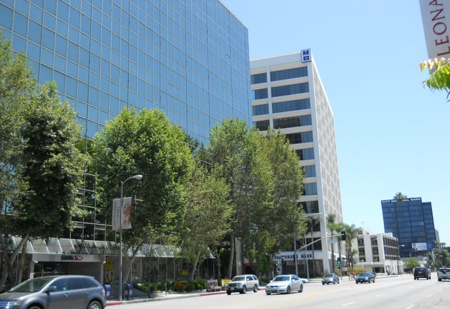 Financial institution on Ventura Boulevard