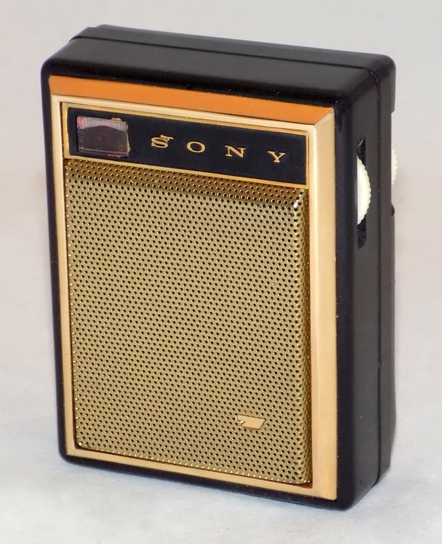 Sony TR-730 transistor radio made in Japan circa 1960