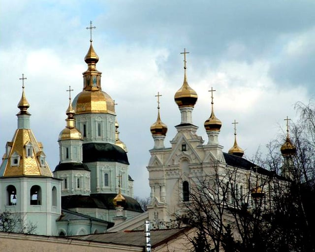 Intercession Cathedral with bell tower and Ozeryanskaya church (right) built in Kharkiv in 1689