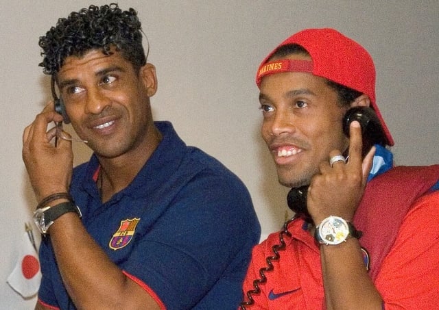 Ronaldinho with Frank Rijkaard at NASA's Johnson Space Center in 2006