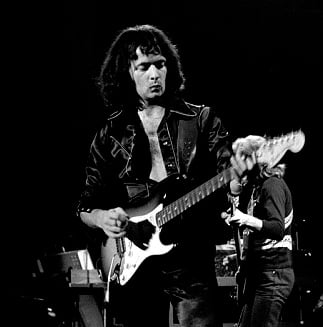 Ritchie Blackmore, founder of Deep Purple and Rainbow, known for the neoclassical approach in his guitar performances.