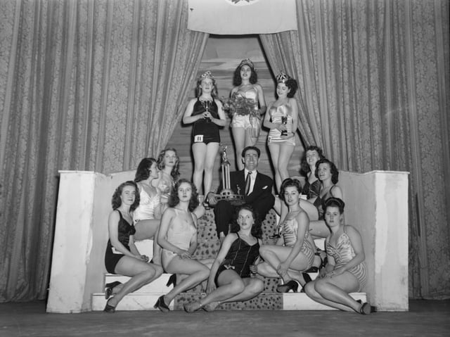 Beauty contest in Montreal, 1948
