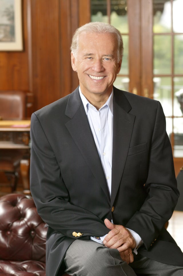Biden's official Senate photo (2005)