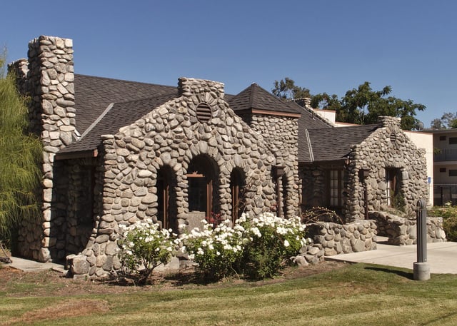 Stone house built in 1925