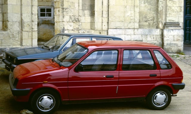 A five-door Metro eventually became available in October 1984.