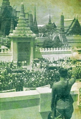 Plaek Phibunsongkhram gave ultranationalist speech to the crowds at the Grand Palace in 1940.