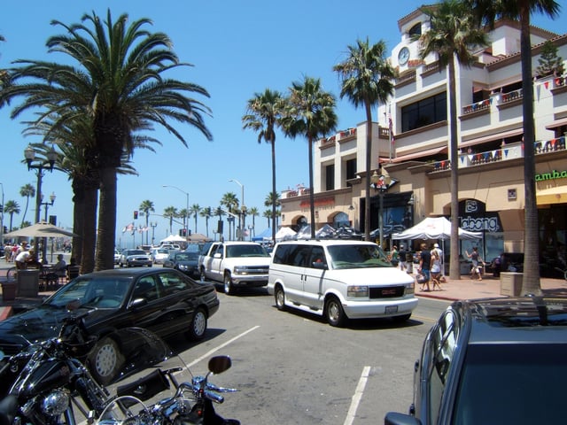 Downtown Huntington Beach