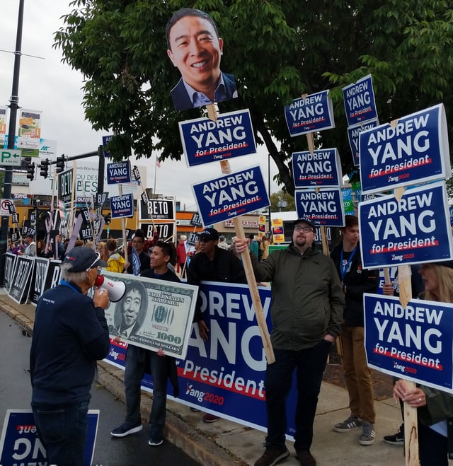 Supporters of Yang in New Hampshire