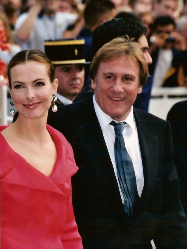 Depardieu with Carole Bouquet at the 2001 Cannes Film Festival
