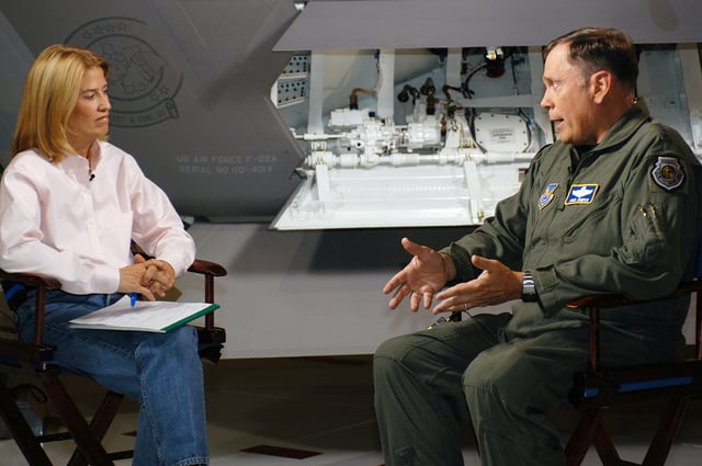 Van Susteren interviewing Chief of Staff of the United States Air Force John P. Jumper in 2004