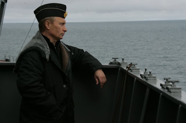 Putin aboard the battlecruiser Pyotr Velikiy during a Northern Fleet exercise in 2005