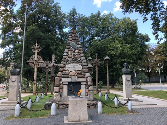 Vienybės aikštė (Unity Square) monument with eternal flame
