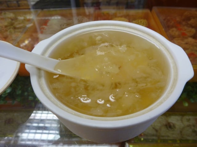 A bowl of bird's nest soup