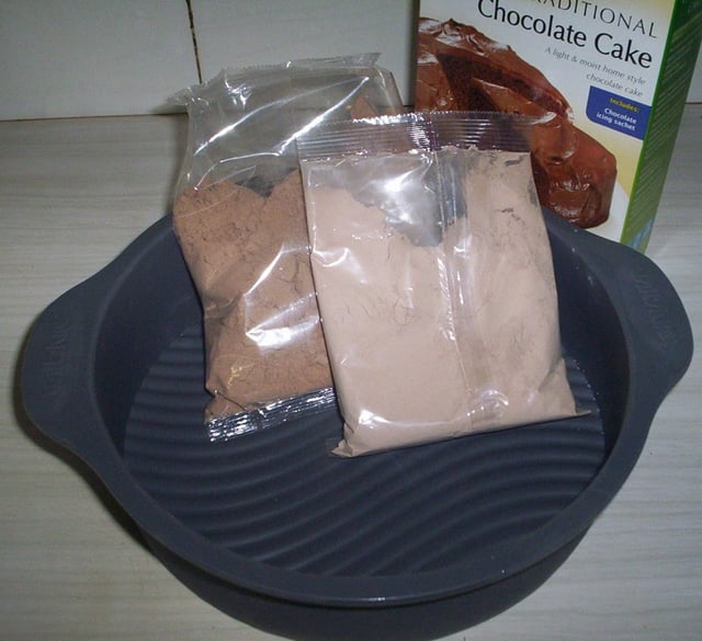 Cake mix in plastic packets