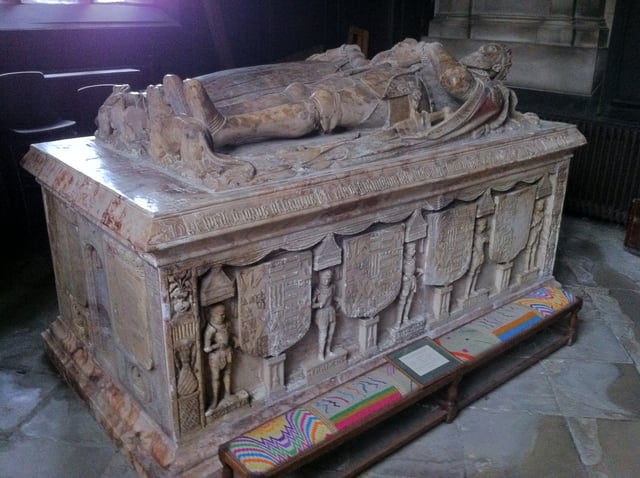 Alabaster tomb of Francis Hastings, 2nd Earl of Huntingdon in St Helen's Church, Ashby-de-la-Zouch