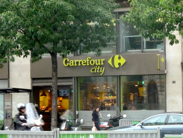 Carrefour City, Paris