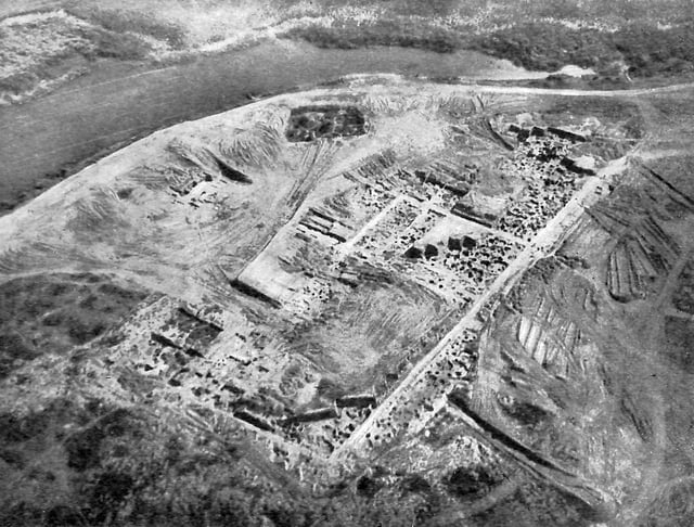 Site of the Khazar fortress at Sarkel (aerial photo from excavations conducted by Mikhail Artamonov in the 1950s).