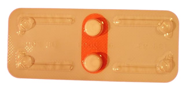 A split dose of two emergency contraceptive pills