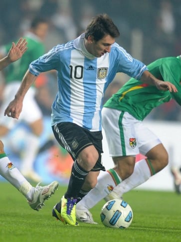 Messi in action during the opening match against Bolivia in the 2011 Copa América