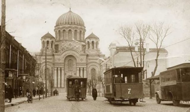 Kaunas during the early years of the interwar period with horse-drawn trams
