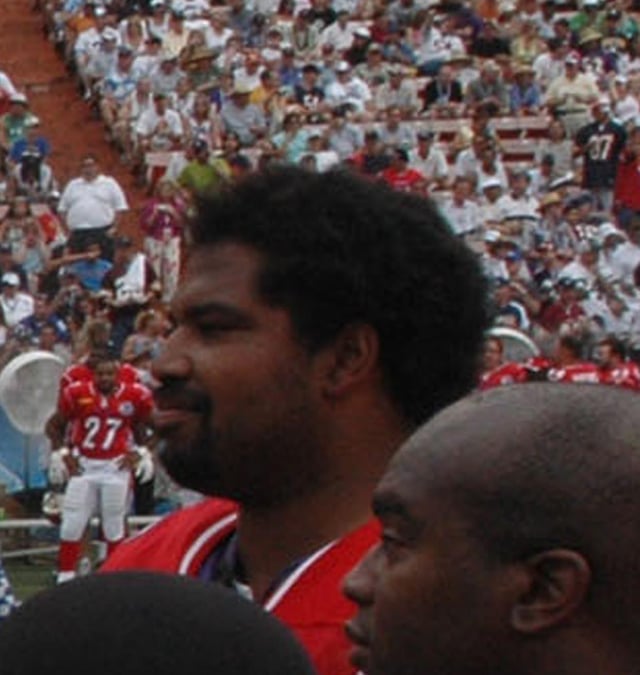 Jonathan Ogden at the 2006 Pro Bowl. Ogden played offensive tackle for the Ravens from 1996 through 2007 and was elected to the Pro Football Hall of Fame in 2013.