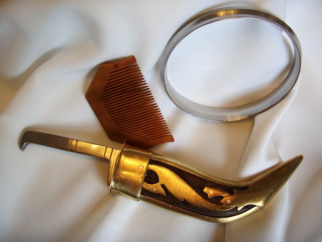 Kanga, Kara and Kirpan: three of the five Sikh articles of faith