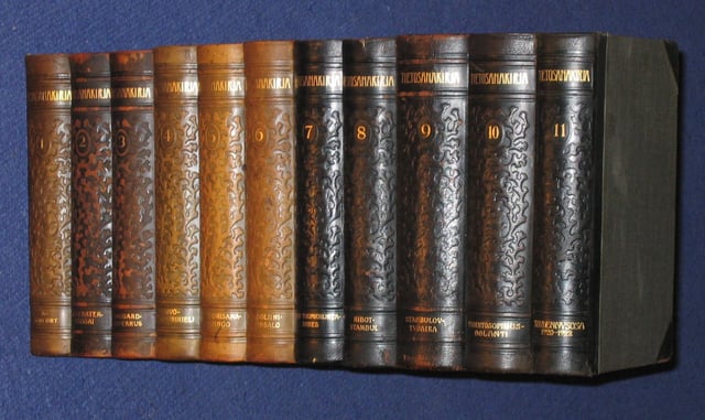 Tietosanakirja, 11 volumes, 1909–1922, Finnish encyclopedia.