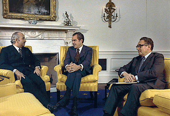 On October 31, 1973, Egyptian Foreign Minister Ismail Fahmi (left) meets with Richard Nixon (middle) and Henry Kissinger (right), about a week after the end of fighting in the Yom Kippur War.