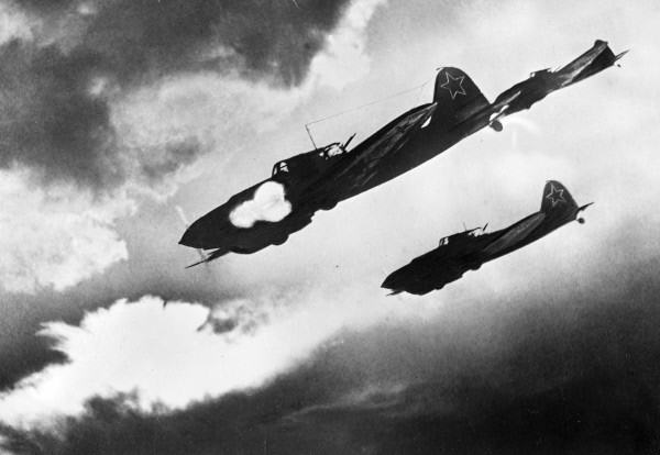 VVS Ilyushin Il-2 ground attack aircraft during the battle of Kursk.