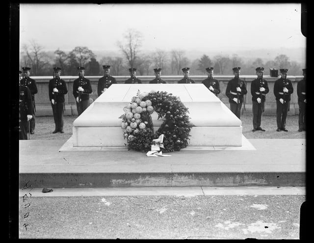 Tomb of the Unknown Soldier in 1922
