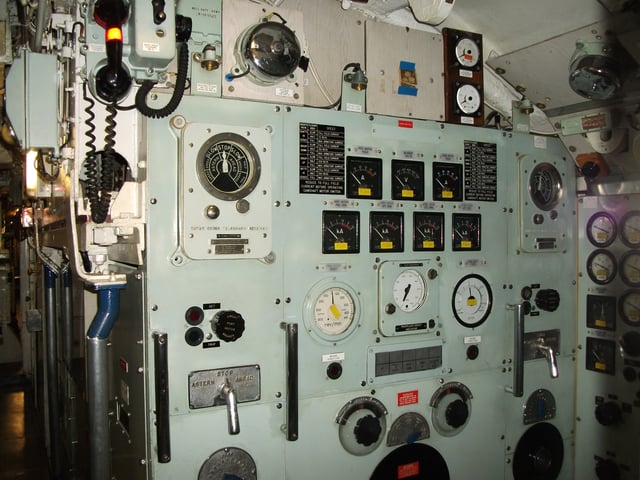 Propeller motor control panel: The panel telegraph (top and left) showed instructions issued from the motor telegraph position beside the helm station in the control room which were to be carried out.